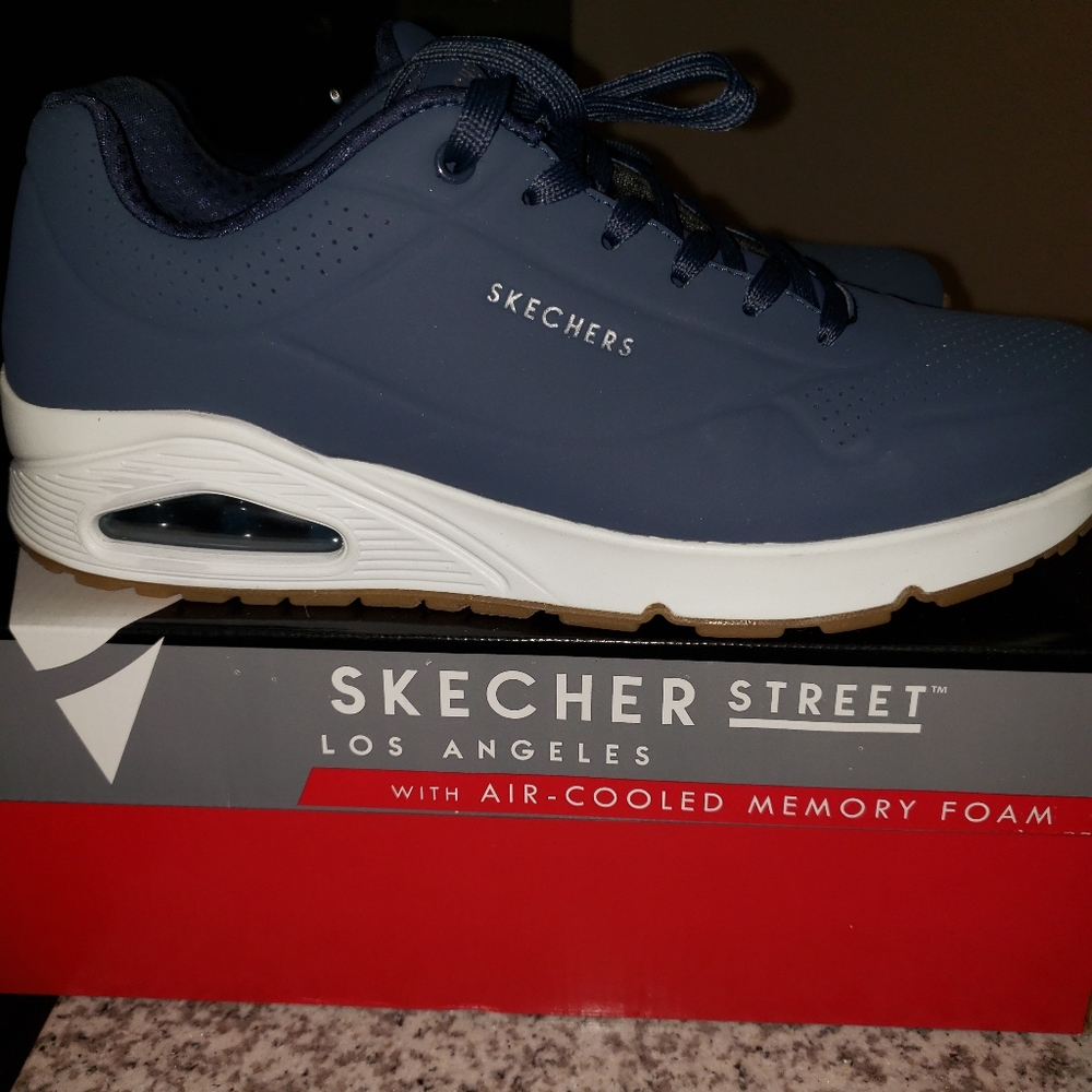 Men's Skecher Sneakers